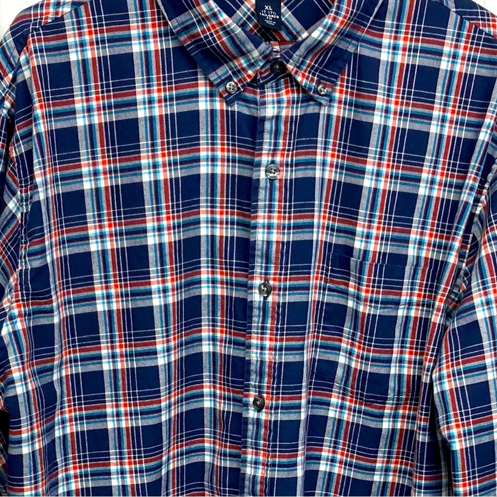 Lands’ End Flannel Shirt XL 17-17.5 Tailored Fit Navy Red Plaid - Picture 4 of 5